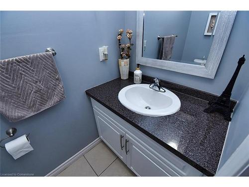 79 Aquasanta Crescent, Hamilton, ON - Indoor Photo Showing Bathroom