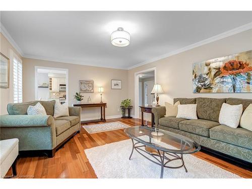 3099 Shannon Crescent, Oakville, ON - Indoor Photo Showing Living Room