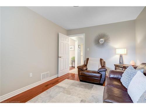 3099 Shannon Crescent, Oakville, ON - Indoor Photo Showing Living Room