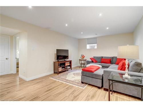 3099 Shannon Crescent, Oakville, ON - Indoor Photo Showing Living Room