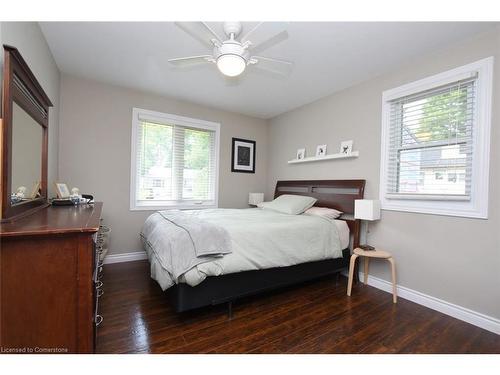 42 Seneca Street Street, Cayuga, ON - Indoor Photo Showing Bedroom