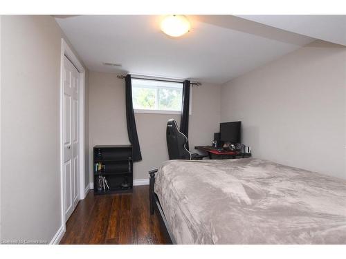 42 Seneca Street Street, Cayuga, ON - Indoor Photo Showing Bedroom