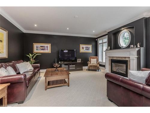 1-641 Greenwood Drive, Burlington, ON - Indoor Photo Showing Living Room With Fireplace