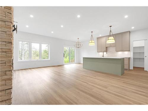 3844 Nigh Road, Fort Erie, ON - Indoor Photo Showing Kitchen