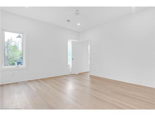 3844 Nigh Road, Fort Erie, ON - Indoor Photo Showing Bedroom