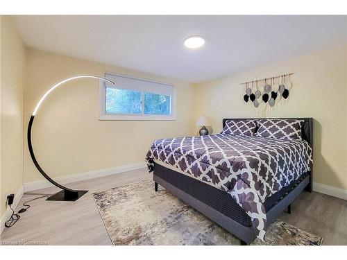 134 Bayview Drive, St. Catharines, ON - Indoor Photo Showing Bedroom