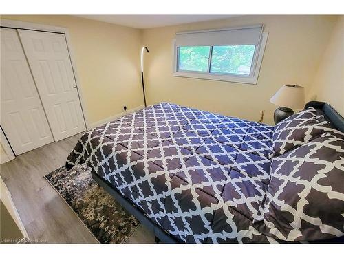 134 Bayview Drive, St. Catharines, ON - Indoor Photo Showing Bedroom