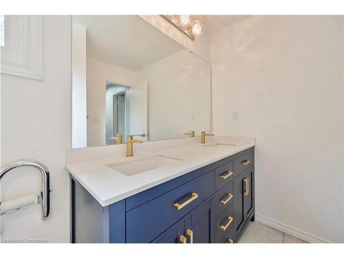 3271 Corry Crescent, Niagara Falls, ON - Indoor Photo Showing Bathroom