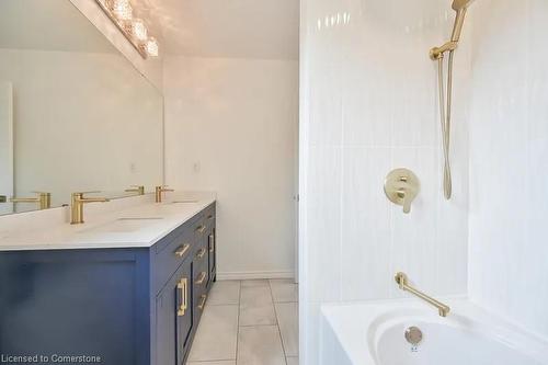 3271 Corry Crescent, Niagara Falls, ON - Indoor Photo Showing Bathroom