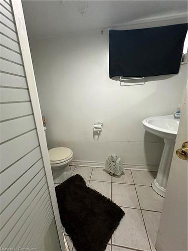 57 Emerson Street, Hamilton, ON - Indoor Photo Showing Bathroom