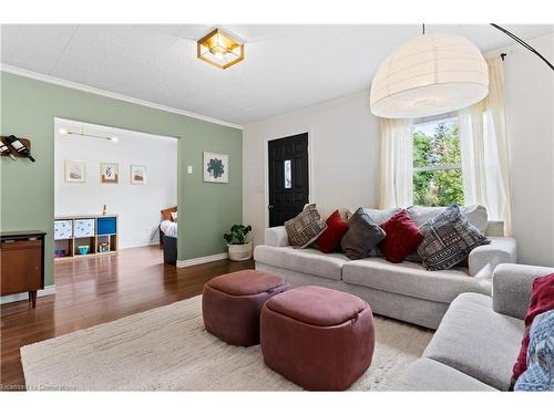 944 Conc 2 Walpole Road, Nanticoke, ON - Indoor Photo Showing Living Room