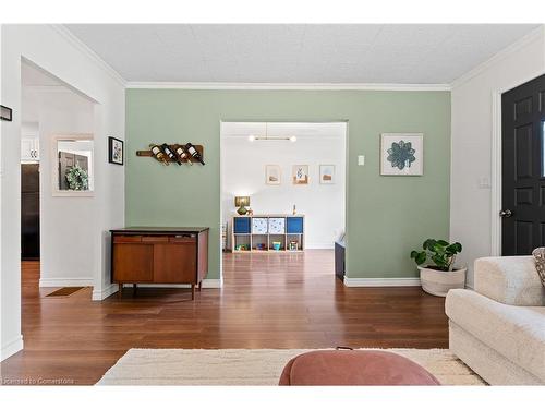 944 Conc 2 Walpole Road, Nanticoke, ON - Indoor Photo Showing Living Room