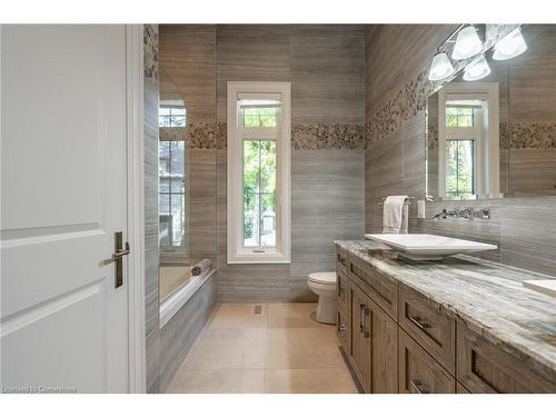 2735 Vimy Road, Port Colborne, ON - Indoor Photo Showing Bathroom