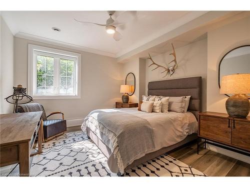 2735 Vimy Road, Port Colborne, ON - Indoor Photo Showing Bedroom