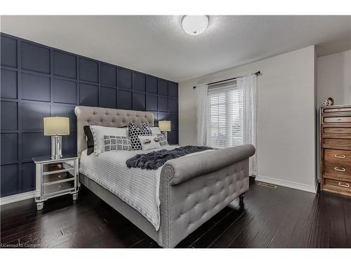 5032 Mercer Common, Burlington, ON - Indoor Photo Showing Bedroom