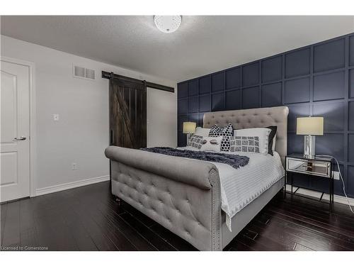 5032 Mercer Common, Burlington, ON - Indoor Photo Showing Bedroom