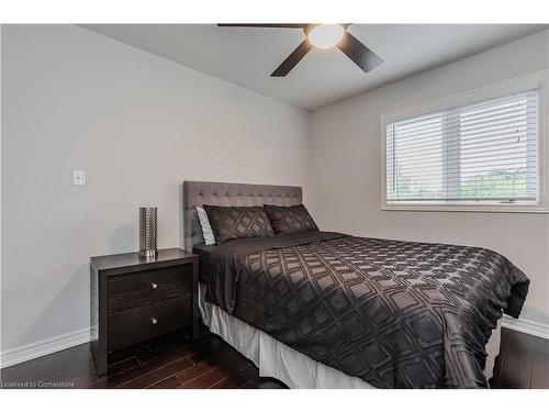 5032 Mercer Common, Burlington, ON - Indoor Photo Showing Bedroom