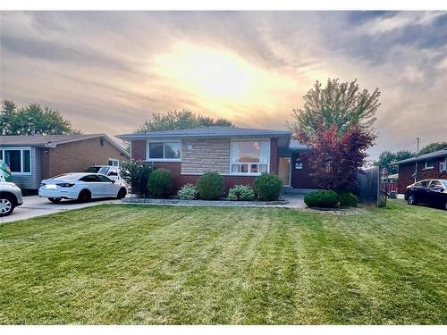 34 Redwing Road, Hamilton, ON - Outdoor