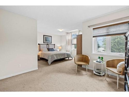 9 Nightingale Drive, Brantford, ON - Indoor Photo Showing Bedroom