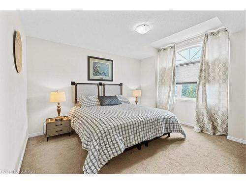 9 Nightingale Drive, Brantford, ON - Indoor Photo Showing Bedroom