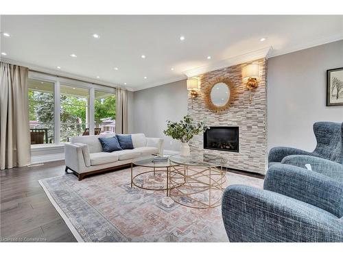 18 St Anns Court, Ancaster, ON - Indoor Photo Showing Living Room With Fireplace