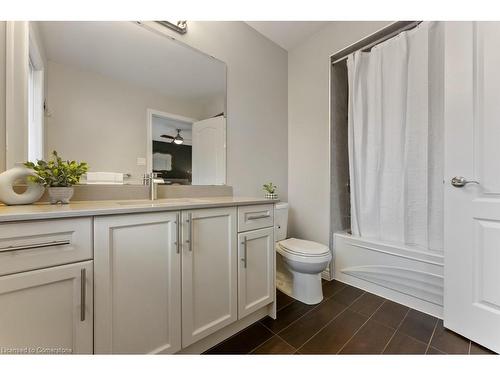 103 Summerberry Way, Hamilton, ON - Indoor Photo Showing Bathroom