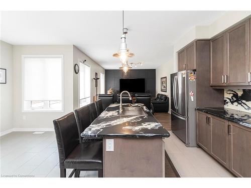 67 Larry Crescent, Caledonia, ON - Indoor Photo Showing Kitchen