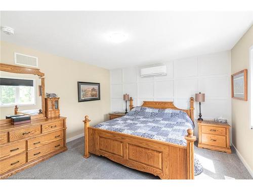 67 Larry Crescent, Caledonia, ON - Indoor Photo Showing Bedroom