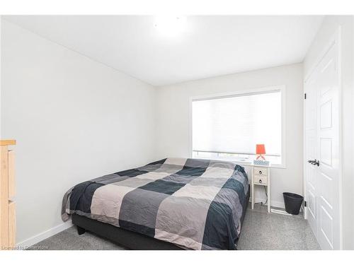 67 Larry Crescent, Caledonia, ON - Indoor Photo Showing Bedroom