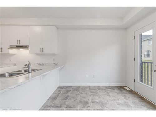 17 Daffodil Road, Springwater, ON - Indoor Photo Showing Kitchen With Double Sink