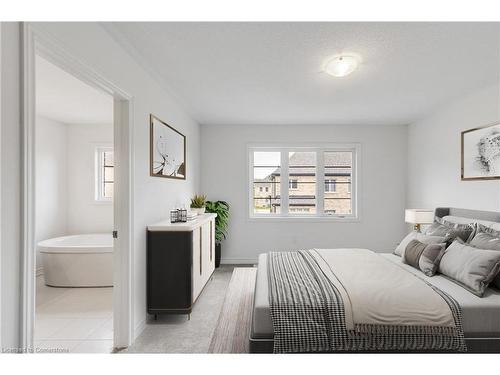 17 Daffodil Road, Springwater, ON - Indoor Photo Showing Bedroom