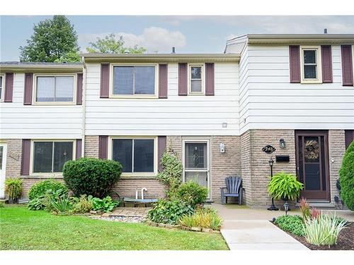 250 San Francisco Avenue, Hamilton, ON - Indoor Photo Showing Garage