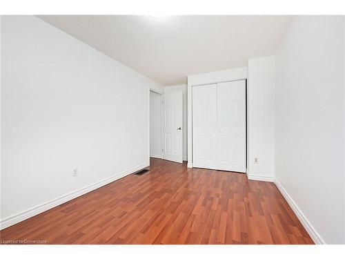 250 San Francisco Avenue, Hamilton, ON - Indoor Photo Showing Other Room