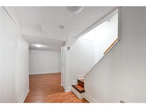 250 San Francisco Avenue, Hamilton, ON - Indoor Photo Showing Other Room