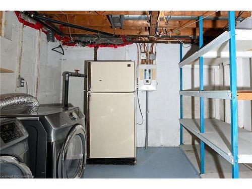 250 San Francisco Avenue, Hamilton, ON - Indoor Photo Showing Laundry Room