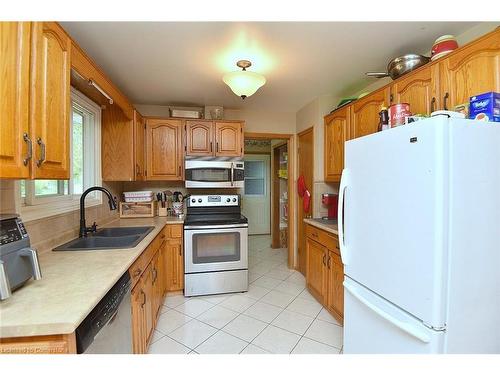 57 Haldimand Trail Road, Dunnville, ON - Indoor Photo Showing Kitchen With Double Sink