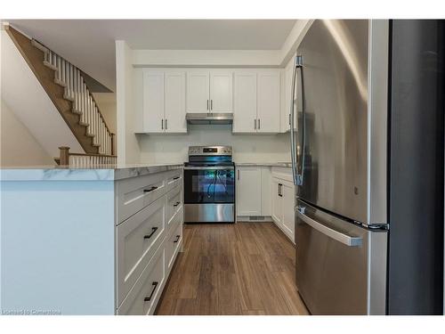 92-100 Beddoe Drive, Hamilton, ON - Indoor Photo Showing Kitchen