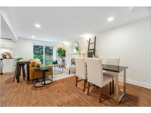 3150 Bentworth Drive, Burlington, ON - Indoor Photo Showing Dining Room