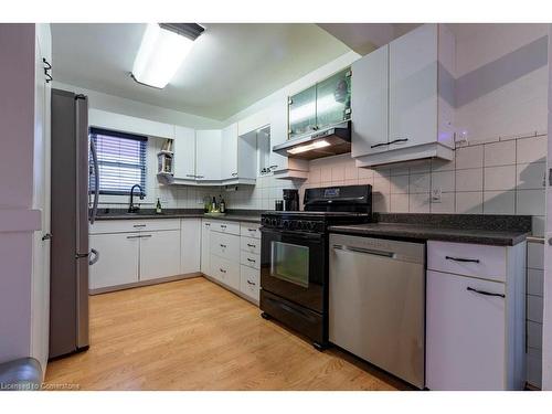 14 Glendale Avenue N, Hamilton, ON - Indoor Photo Showing Kitchen