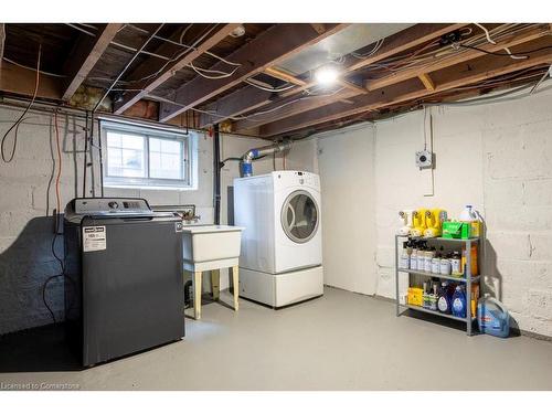 14 Glendale Avenue N, Hamilton, ON - Indoor Photo Showing Laundry Room