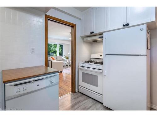 66 Purvis Drive, Hamilton, ON - Indoor Photo Showing Kitchen