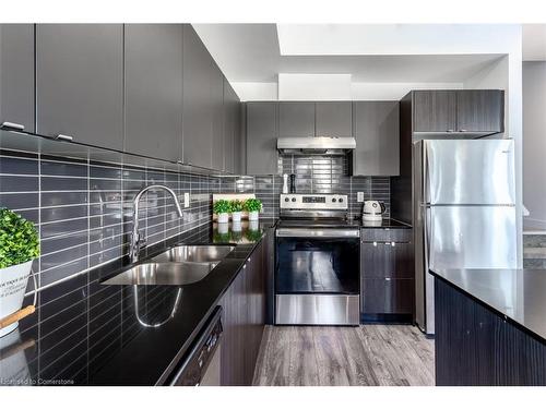 1-1121 Cooke Boulevard, Burlington, ON - Indoor Photo Showing Kitchen With Stainless Steel Kitchen With Double Sink With Upgraded Kitchen