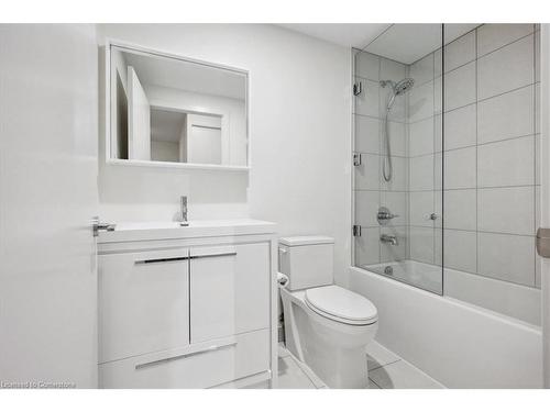 612-212 King William Street, Hamilton, ON - Indoor Photo Showing Bathroom