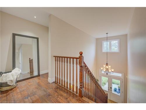 35 Fern Avenue, Waterdown, ON - Indoor Photo Showing Other Room