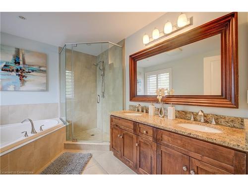 35 Fern Avenue, Waterdown, ON - Indoor Photo Showing Bathroom