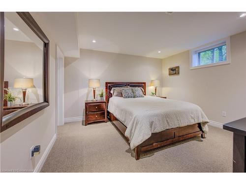 35 Fern Avenue, Waterdown, ON - Indoor Photo Showing Bedroom