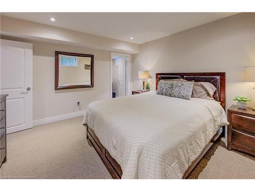 35 Fern Avenue, Waterdown, ON - Indoor Photo Showing Bedroom