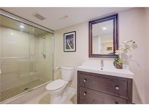 35 Fern Avenue, Waterdown, ON - Indoor Photo Showing Bathroom