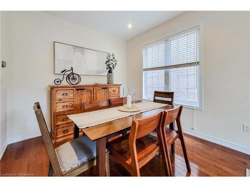 3263 Mccurdy Court, Burlington, ON - Indoor Photo Showing Dining Room