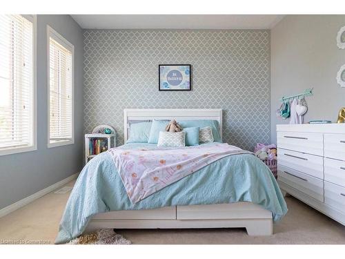 2402 Curtis Road, Burlington, ON - Indoor Photo Showing Bedroom